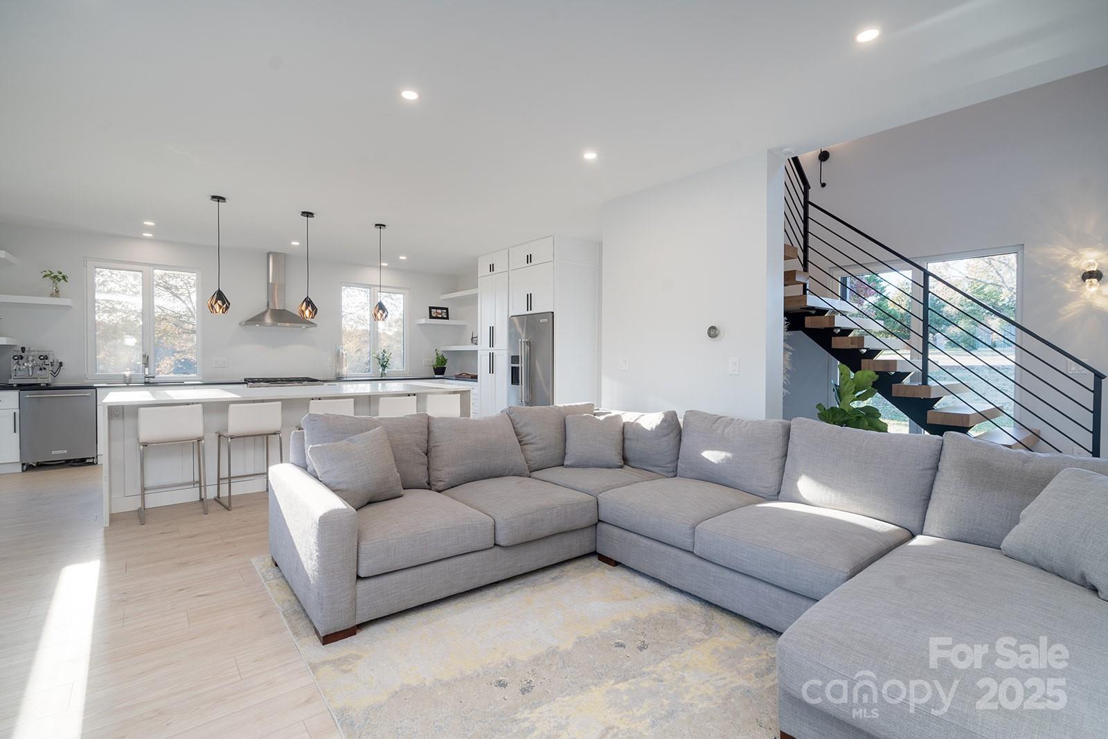 Waxhaw, North Carolina, 28173, United States, 5 Bedrooms Bedrooms, ,4 BathroomsBathrooms,Residential,For Sale,1990877