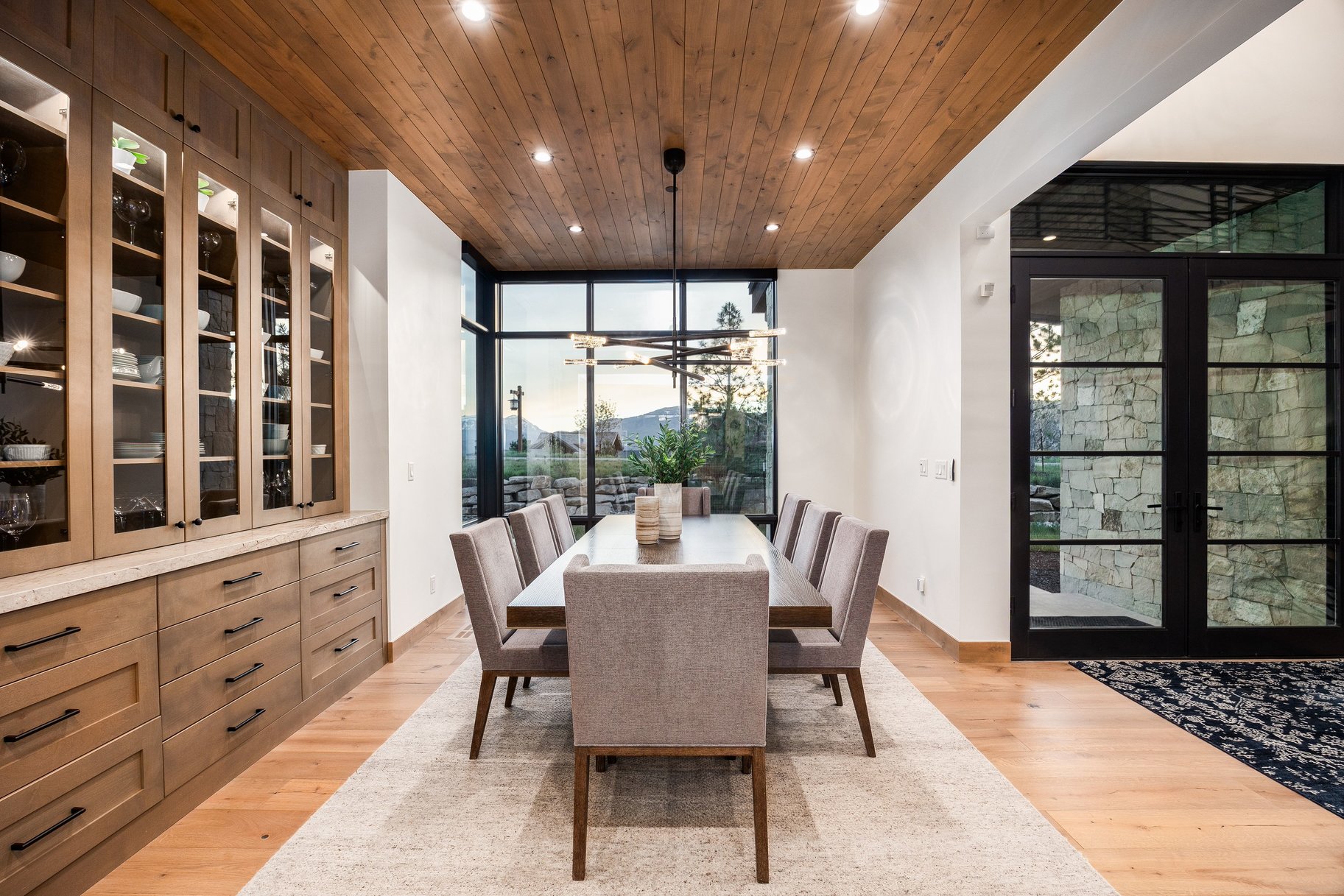  New Mountain Contemporary Home on Rare Double Lot with Timp Views - 物件實景