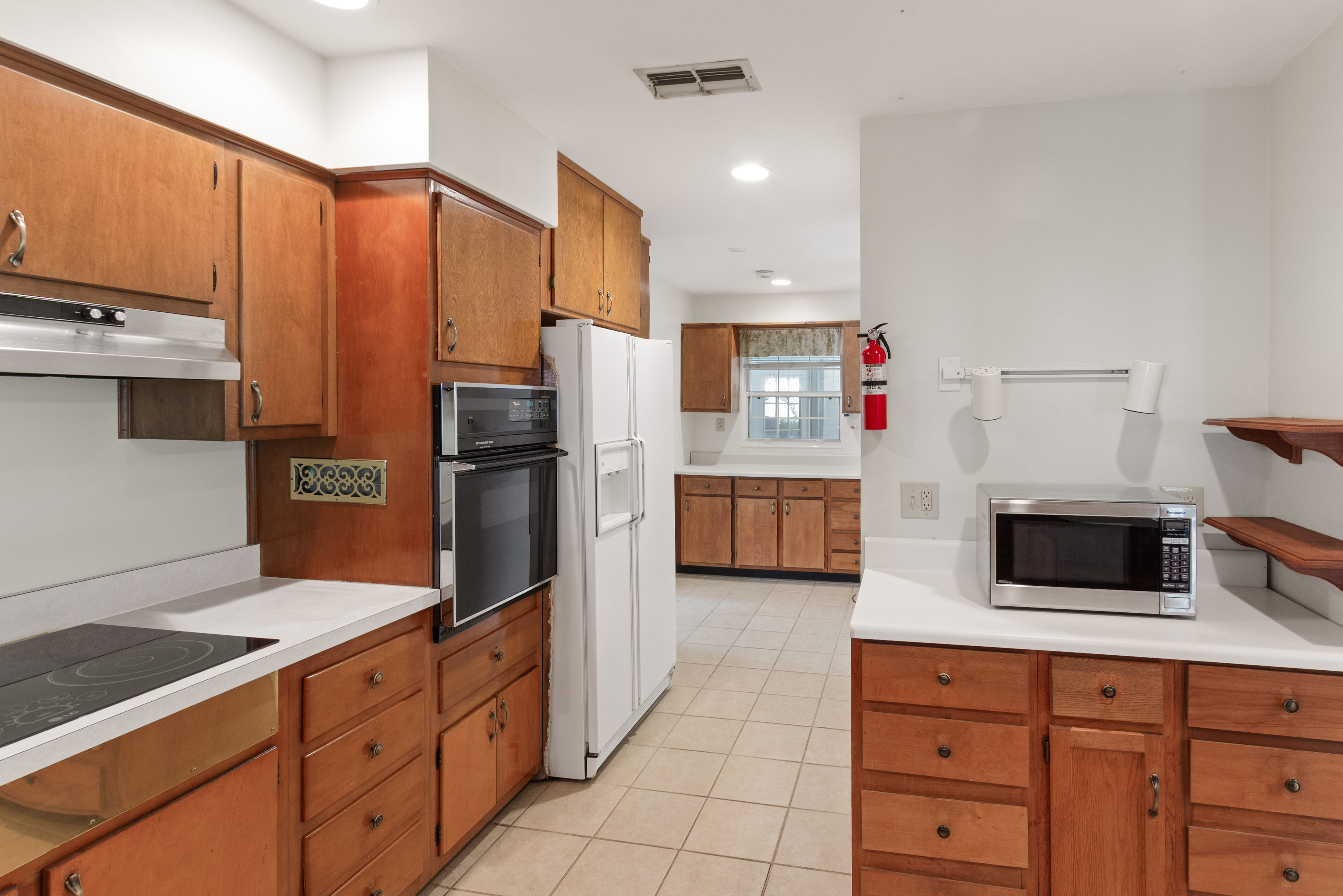 Wildwood, Florida, 34785, United States, 4 Bedrooms Bedrooms, ,2 BathroomsBathrooms,Residential,For Sale,1937472