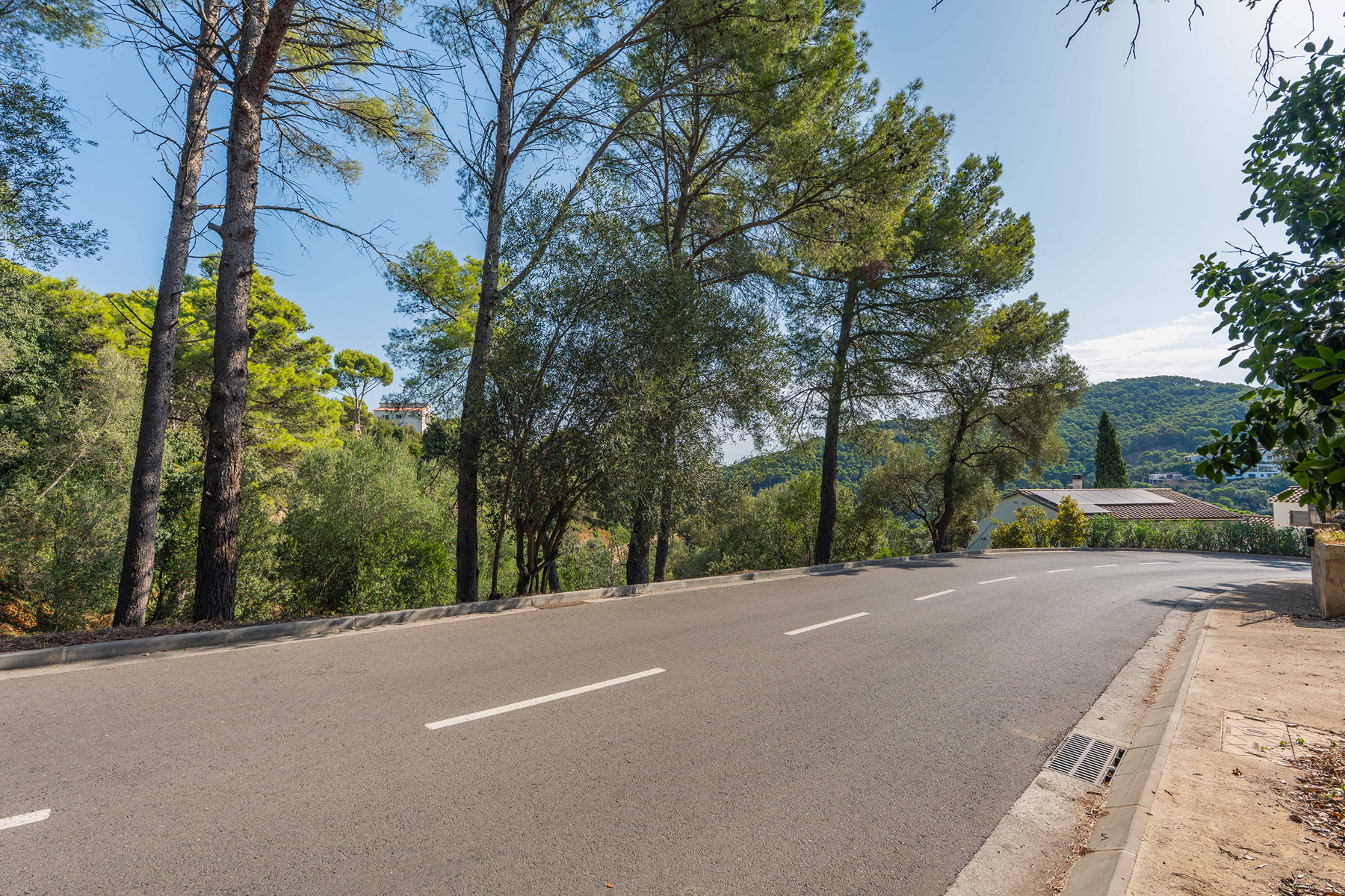  Good plot with a single-family home project in Sa Riera, Begur - 物件實景