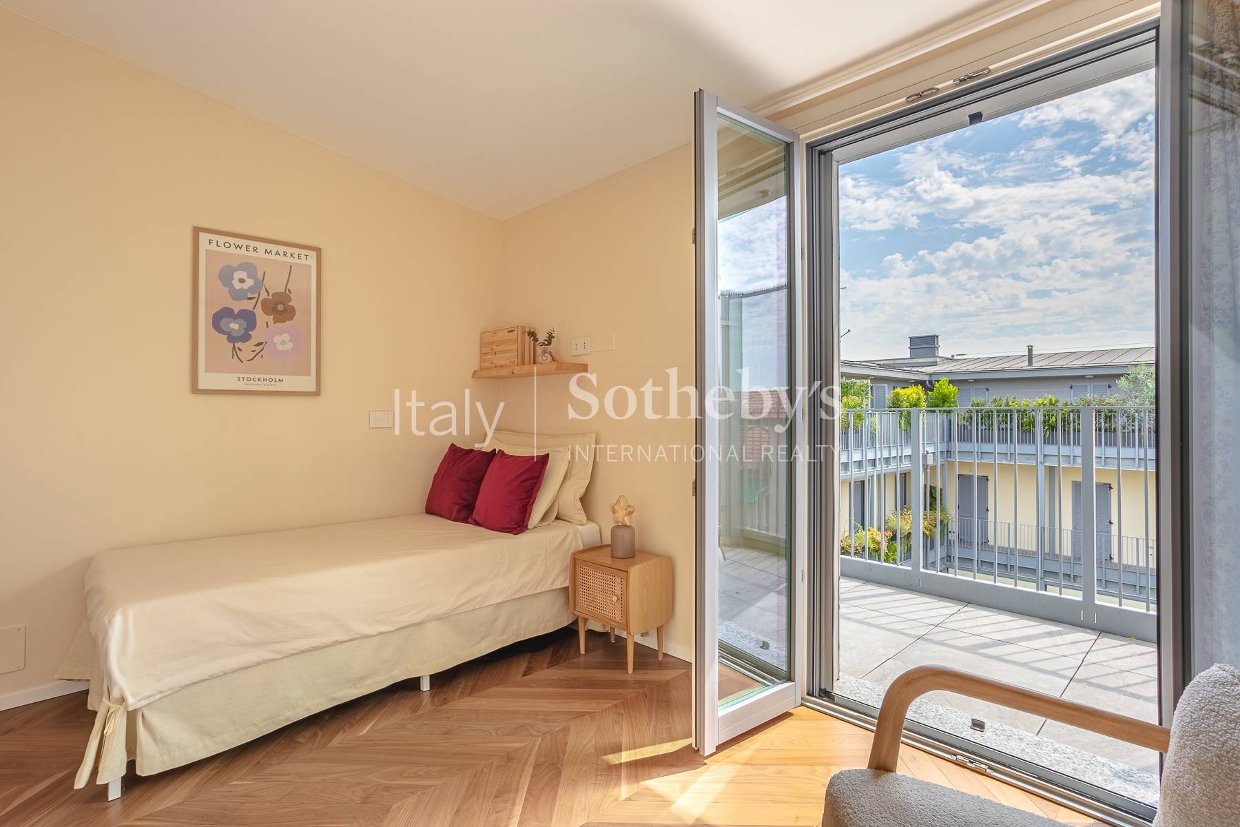  Light-filled penthouse in an elegant residential setting - 物件實景