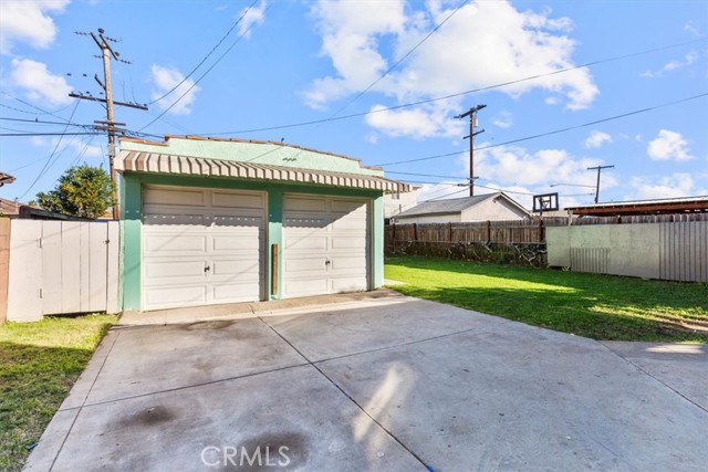 Montebello, California, 90640, United States, 2 Bedrooms Bedrooms, ,1 BathroomBathrooms,Residential,For Sale,2005651