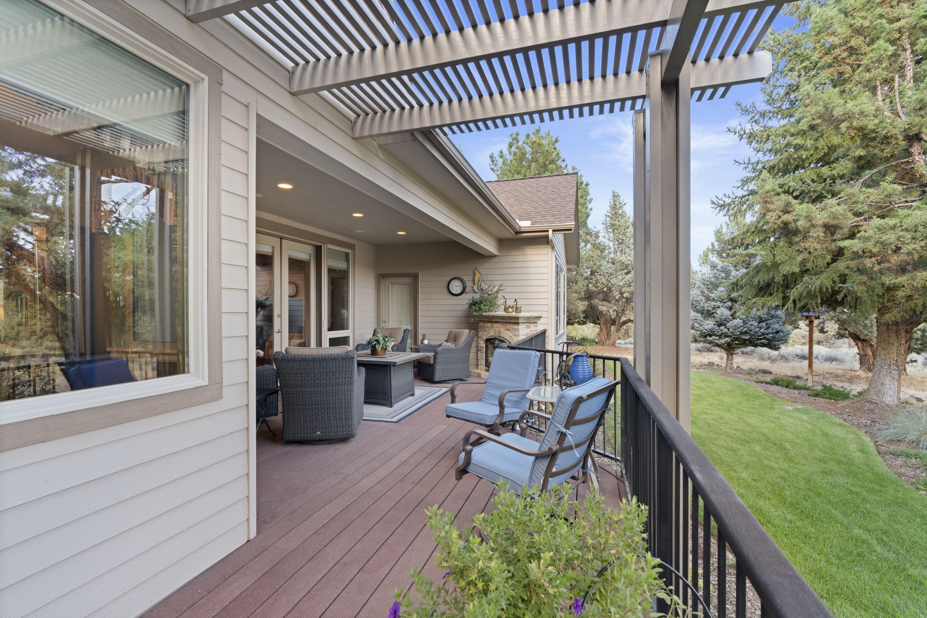 Redmond, Oregon, 97756, United States, 3 Bedrooms Bedrooms, ,3 BathroomsBathrooms,Residential,For Sale,1926997