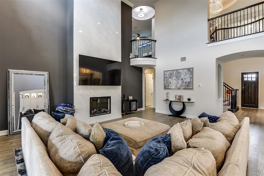 Mansfield, Texas, 76063, United States, 4 Bedrooms Bedrooms, ,4 BathroomsBathrooms,Residential,For Sale,1977903