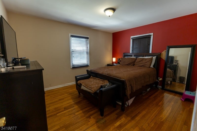 Linden City, New Jersey, 07036-2339, United States, 4 Bedrooms Bedrooms, ,2 BathroomsBathrooms,Residential,For Sale,2025753