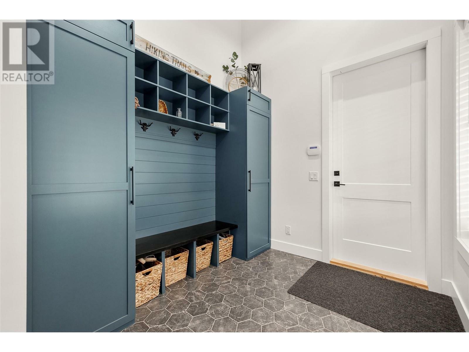 KELOWNA, British Columbia, V1W 4L1, CA, 4 Bedrooms Bedrooms, ,4 BathroomsBathrooms,Residential,For Sale,1838056