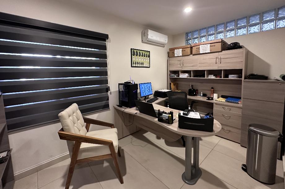 Naciones Unidas, Zapopan, Jalisco, 45117, Mexico, 4 Bedrooms Bedrooms, ,4 BathroomsBathrooms,Residential,For Sale,Naciones Unidas,1646412
