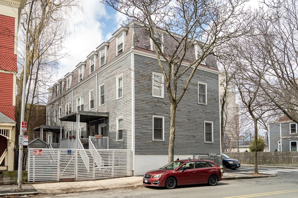 Cambridge, Massachusetts, 02138, United States, 20 Bedrooms Bedrooms, ,16 BathroomsBathrooms,Residential,For Sale,1898572