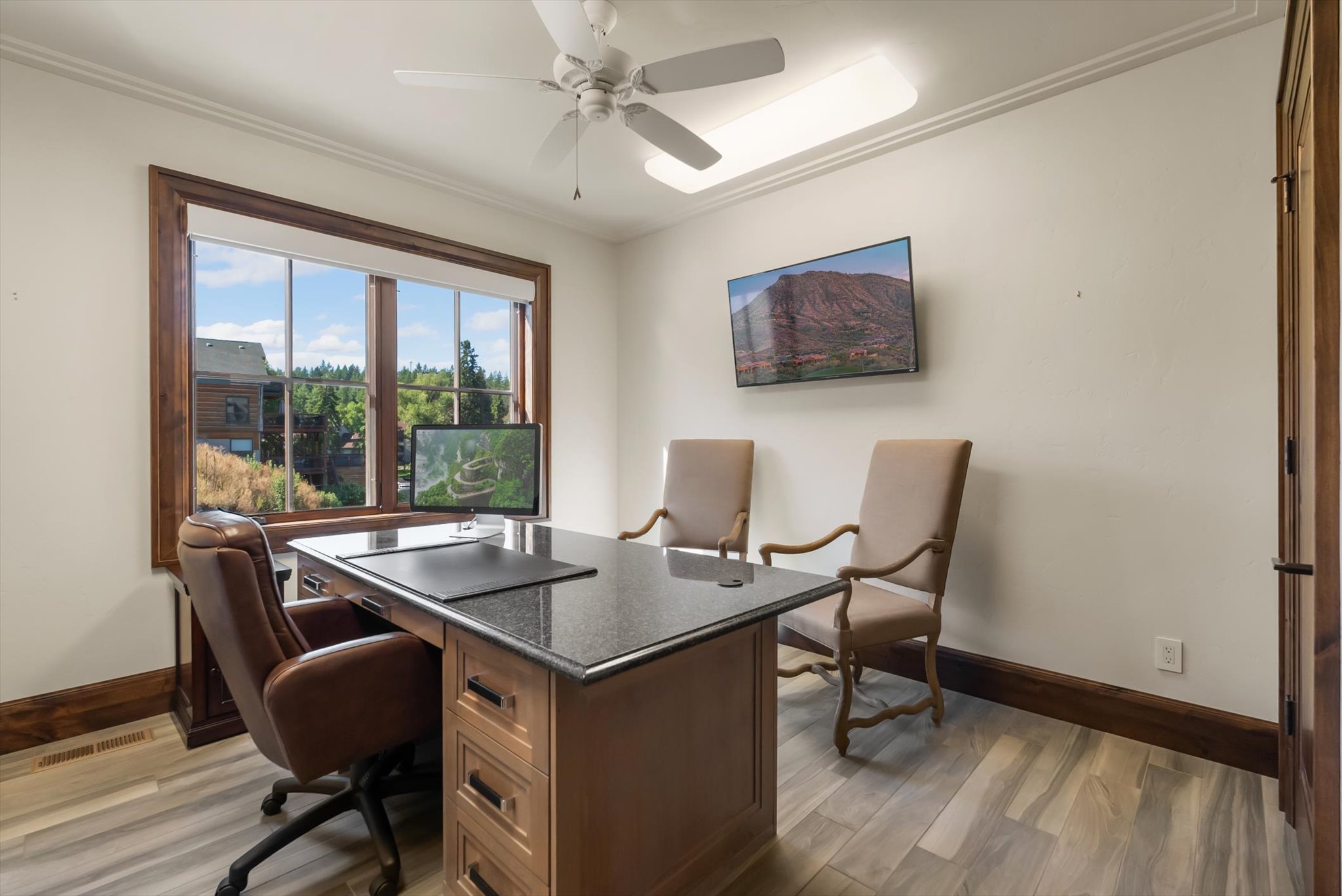 464 Electric Avenue, Unit C - 物件實景
