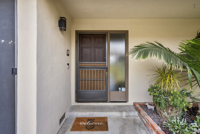 Hollister, California, 95023, United States, 3 Bedrooms Bedrooms, ,2 BathroomsBathrooms,Residential,For Sale,1882231
