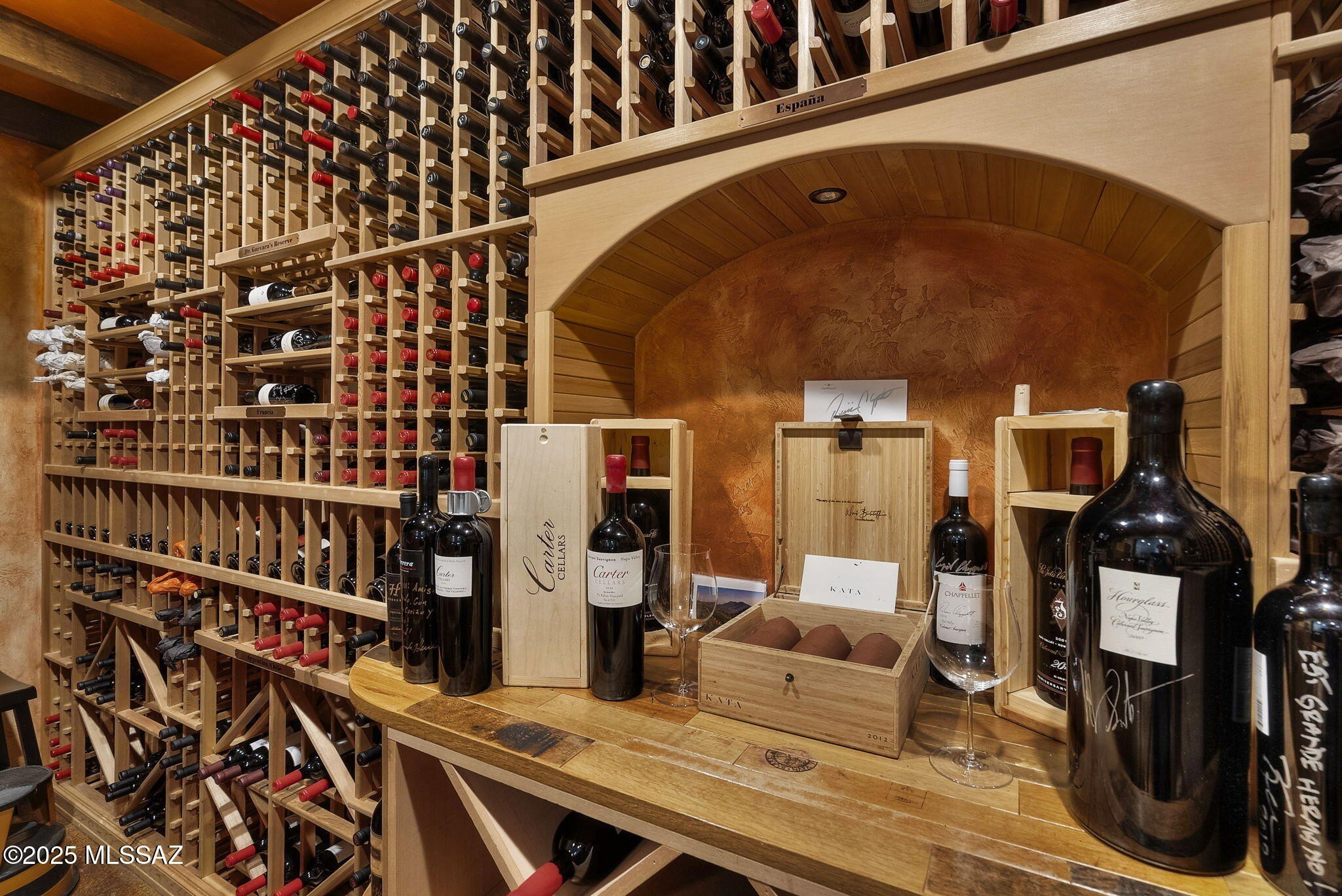 Nogales, Arizona, 85621, United States, 4 Bedrooms Bedrooms, ,7 BathroomsBathrooms,Residential,For Sale,1975895