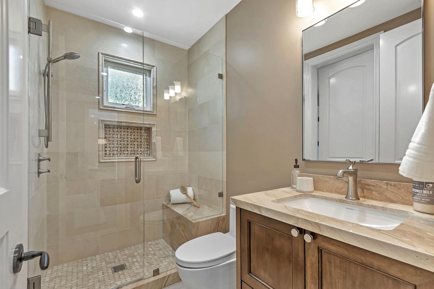 Los Gatos, California, 95032, United States, 8 Bedrooms Bedrooms, ,11 BathroomsBathrooms,Residential,For Sale,1855941