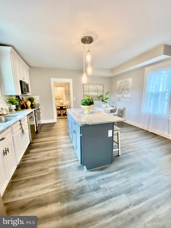 Fredericksburg, Virginia, 22401, United States, 4 Bedrooms Bedrooms, ,3 BathroomsBathrooms,Residential,For Sale,1916037