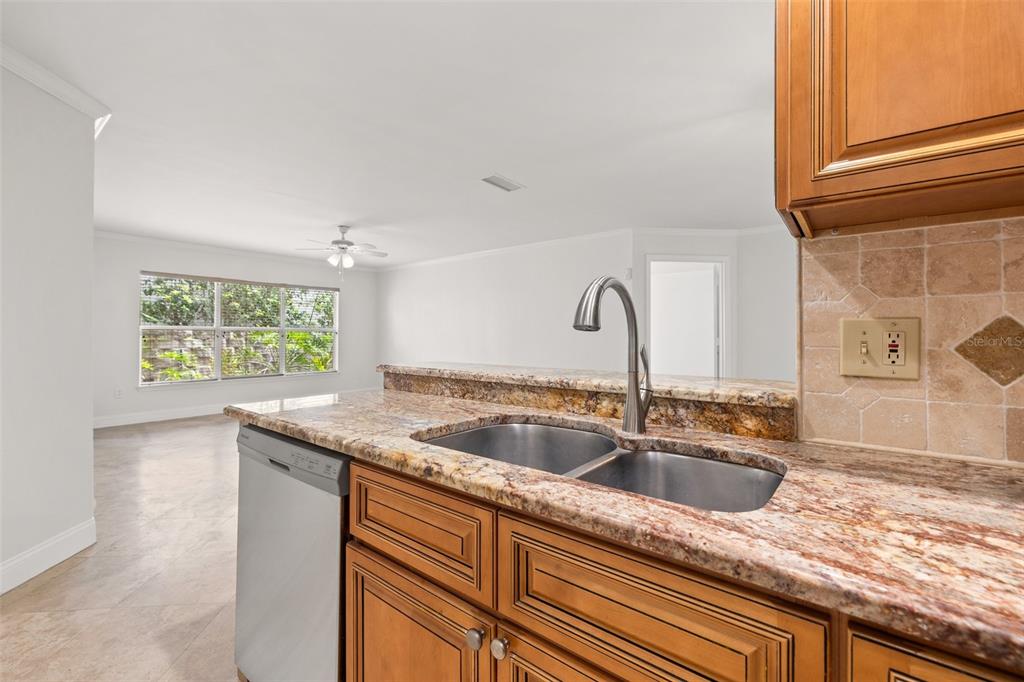 Tampa, Florida, 33602, United States, 3 Bedrooms Bedrooms, ,2 BathroomsBathrooms,Residential,For Sale,1885753