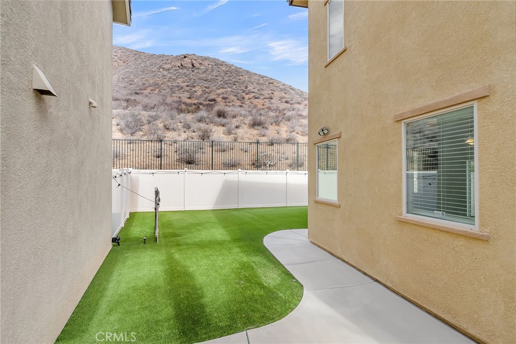 Lake Elsinore, California, 92532, United States, 4 Bedrooms Bedrooms, ,3 BathroomsBathrooms,Residential,For Sale,1955180