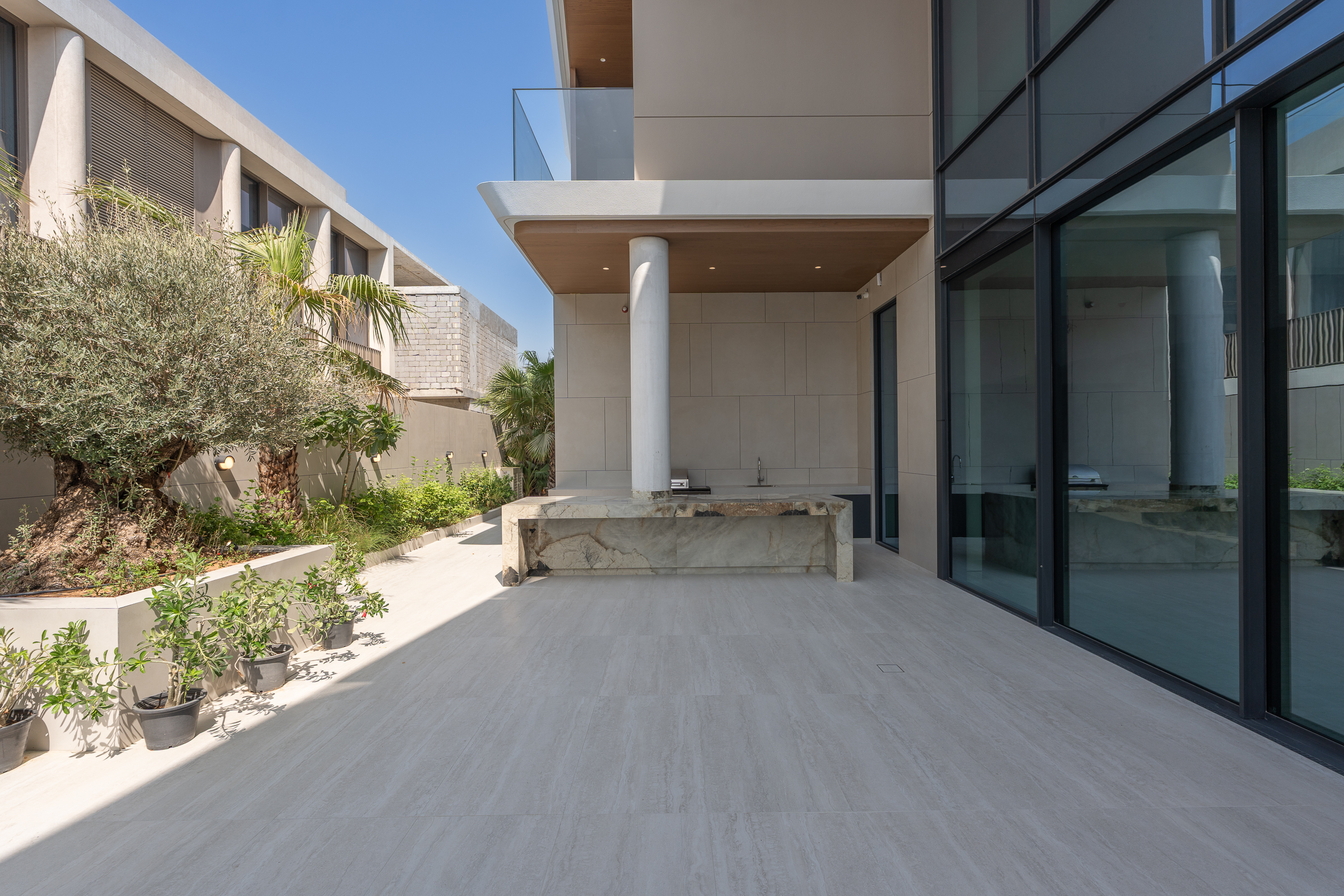  Brand New Nad Al Sheba Villa with Expansive Interiors - 物件實景