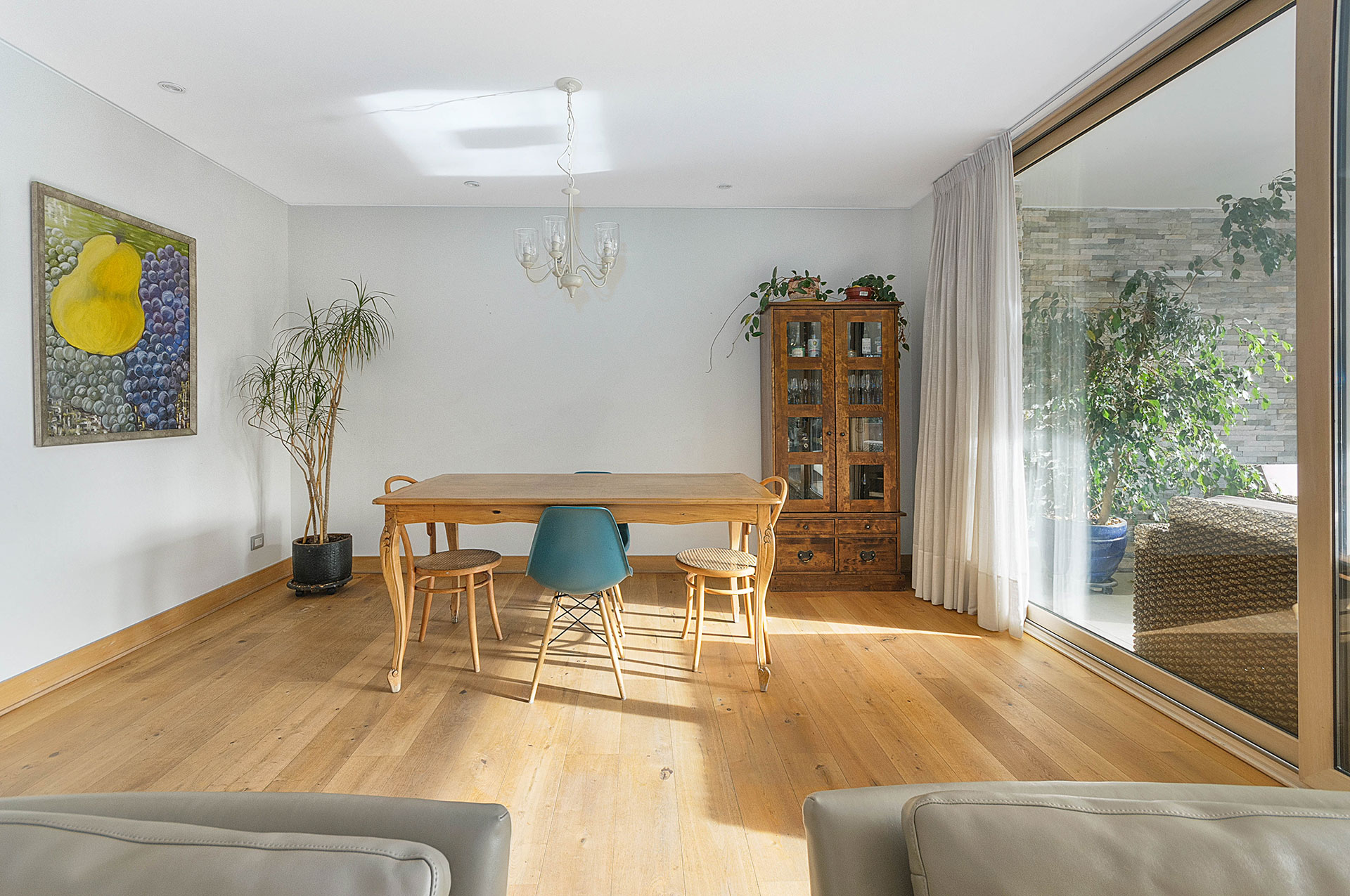  4-Bedroom Apartment Plus Staff Quarters for Sale in Los Trapenses - 物件實景
