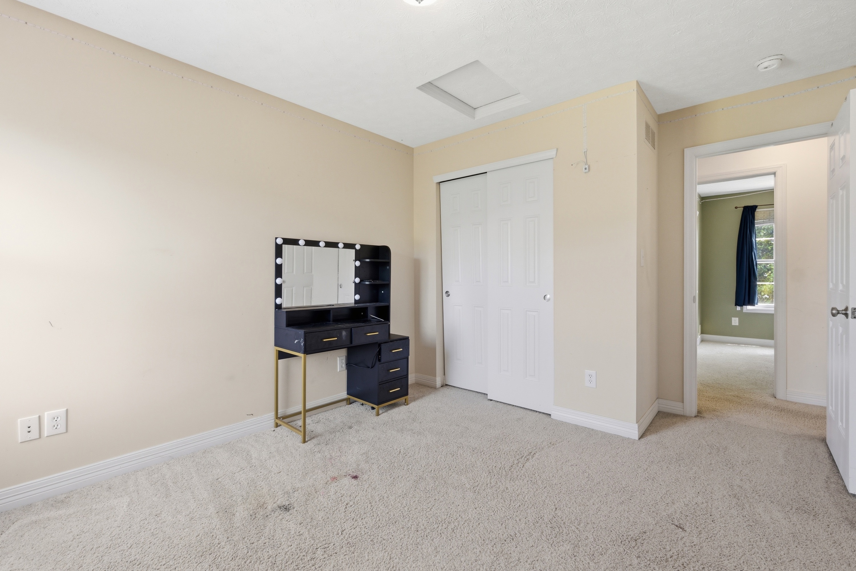  11812 Garden Grove Way, Louisville, KY 40299 - 物件實景