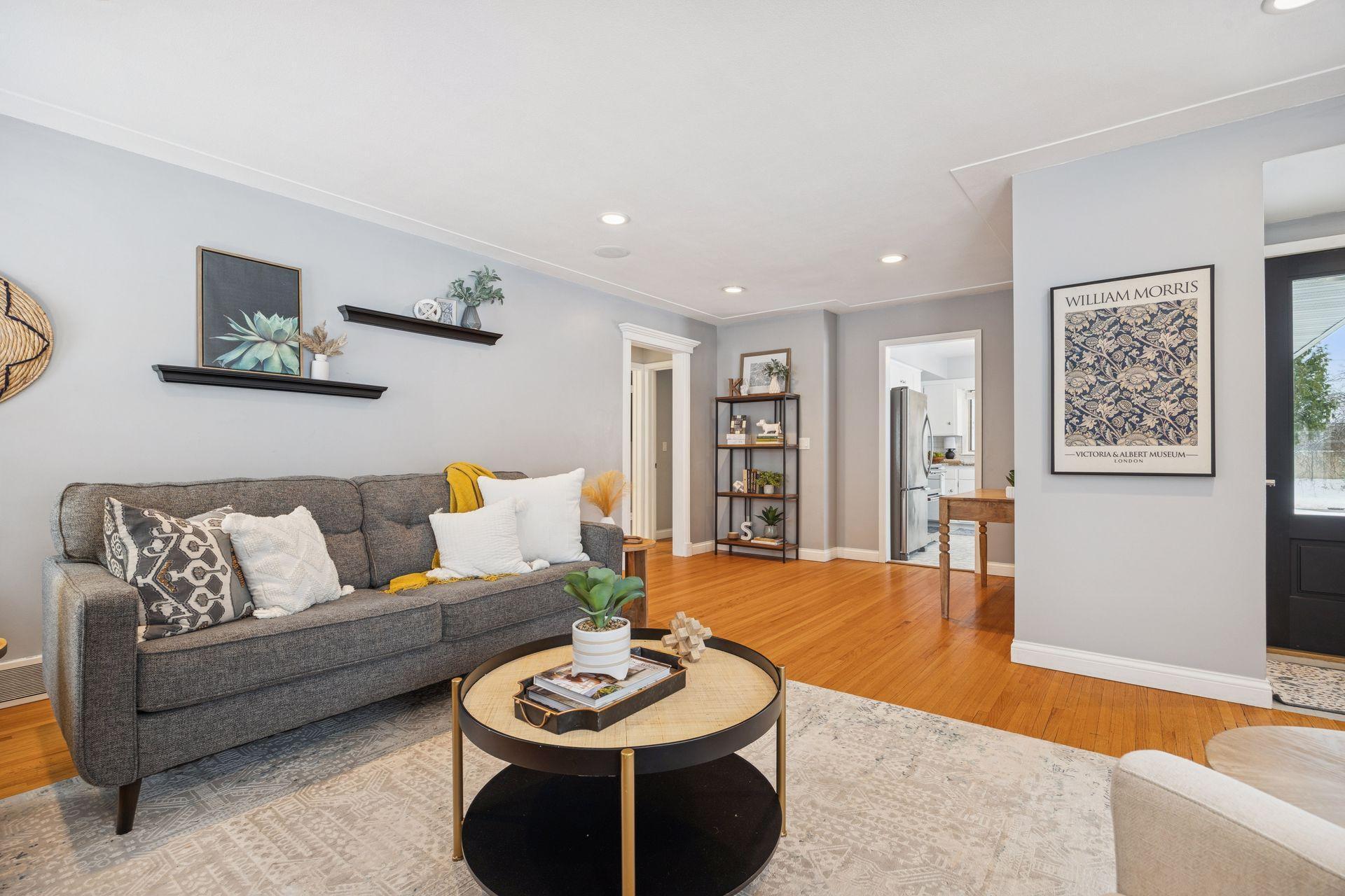 Edina, Minnesota, 55435, United States, 4 Bedrooms Bedrooms, ,3 BathroomsBathrooms,Residential,For Sale,1998475