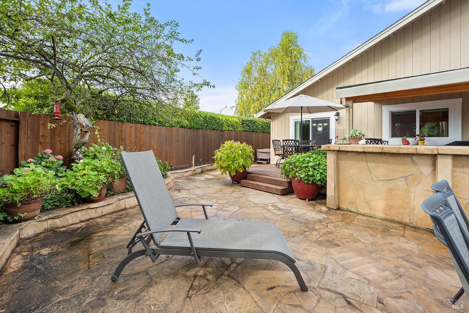 Sebastopol, California, 95472, United States, 3 Bedrooms Bedrooms, ,3 BathroomsBathrooms,Residential,For Sale,1990345