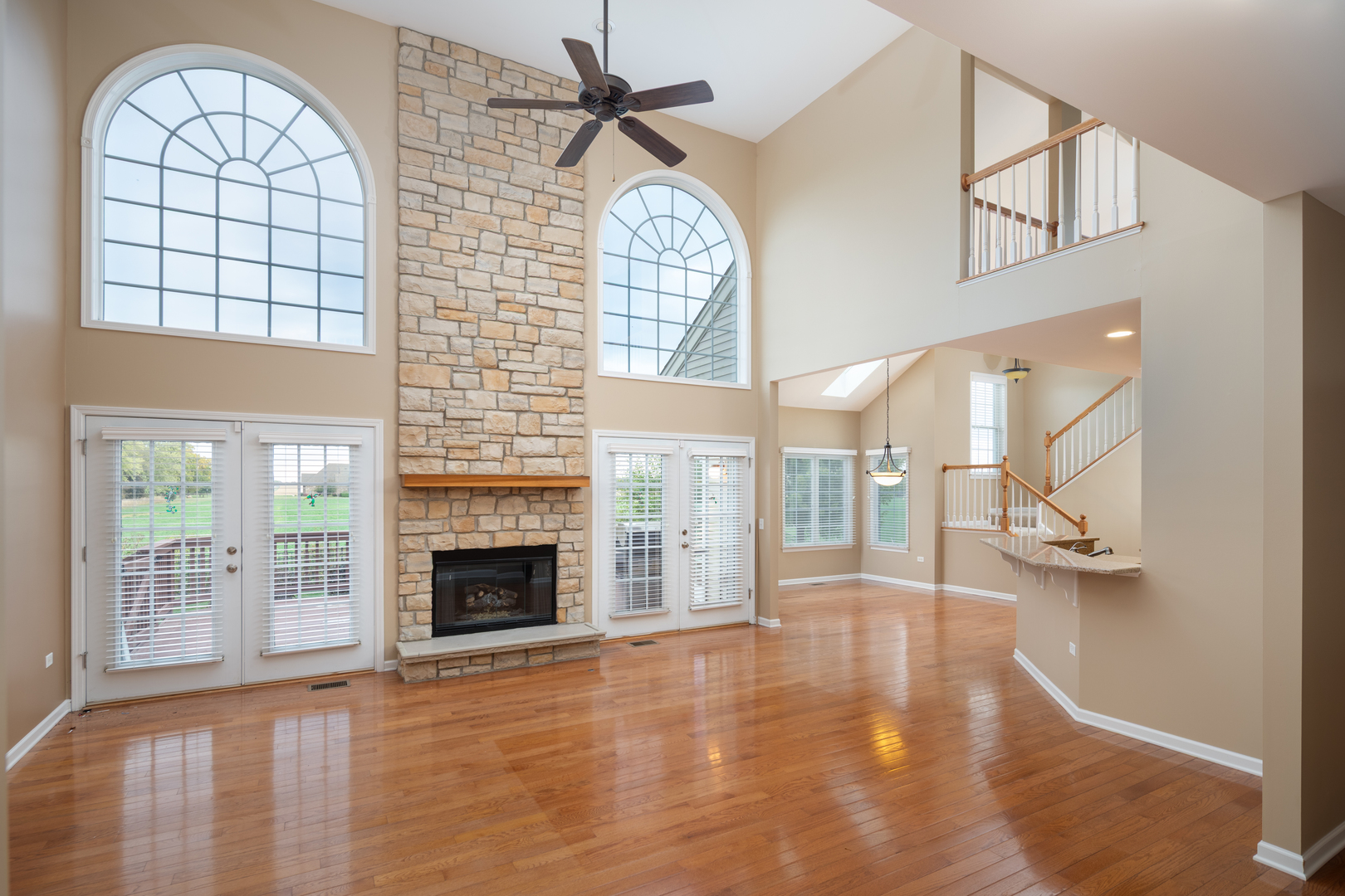 North Aurora, Illinois, 60542, United States, 3 Bedrooms Bedrooms, ,3 BathroomsBathrooms,Residential,For Sale,1969477