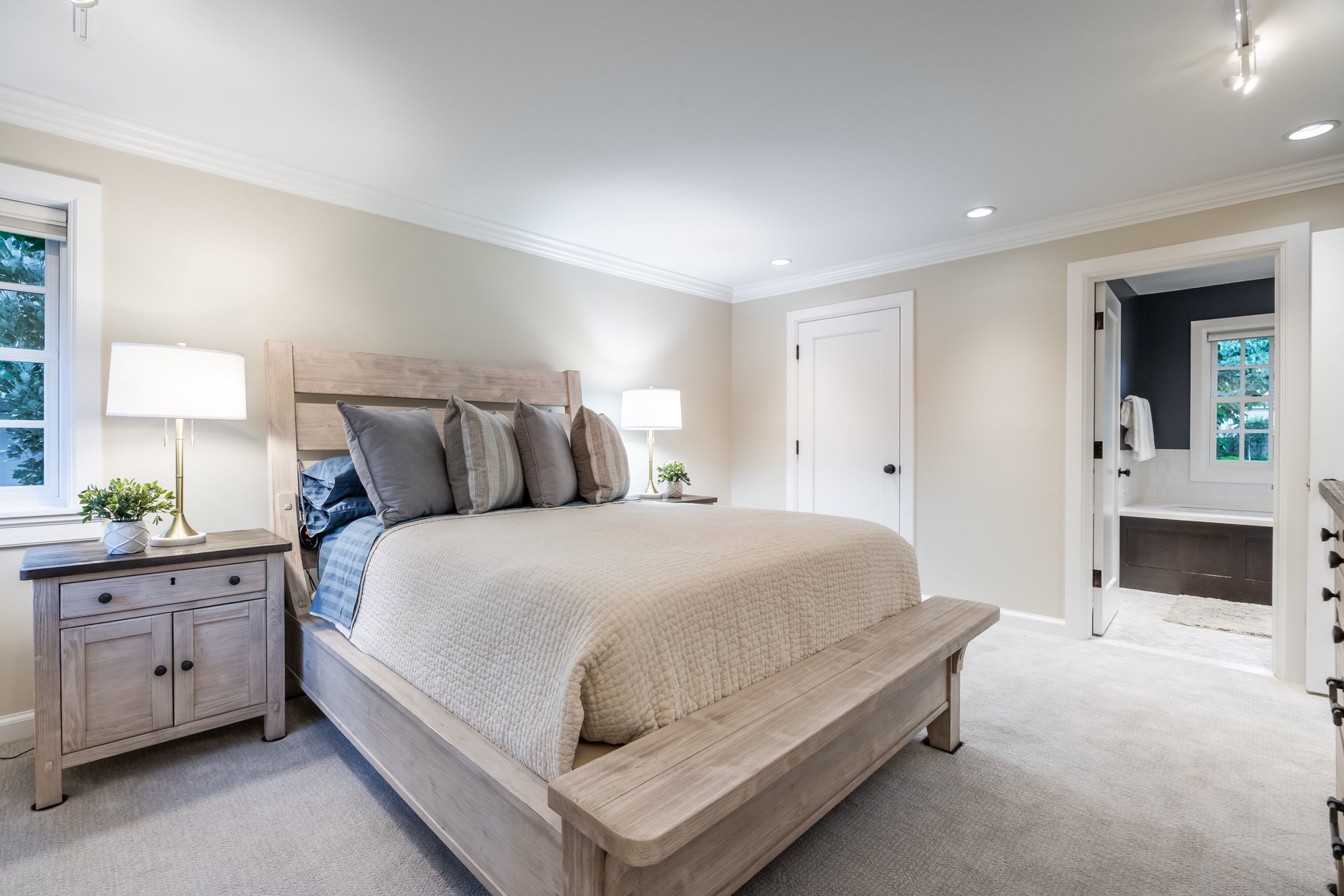  Tastefully Updated Holladay Rambler on .60 acre Manicured Lot - 物件實景