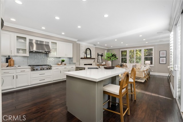 Mission Viejo, California, 92692, United States, 6 Bedrooms Bedrooms, ,4 BathroomsBathrooms,Residential,For Sale,1997716