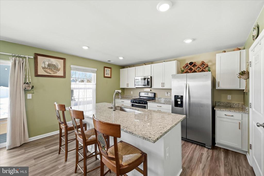 Berryville, Virginia, 22611, United States, 4 Bedrooms Bedrooms, ,3 BathroomsBathrooms,Residential,For Sale,2015067