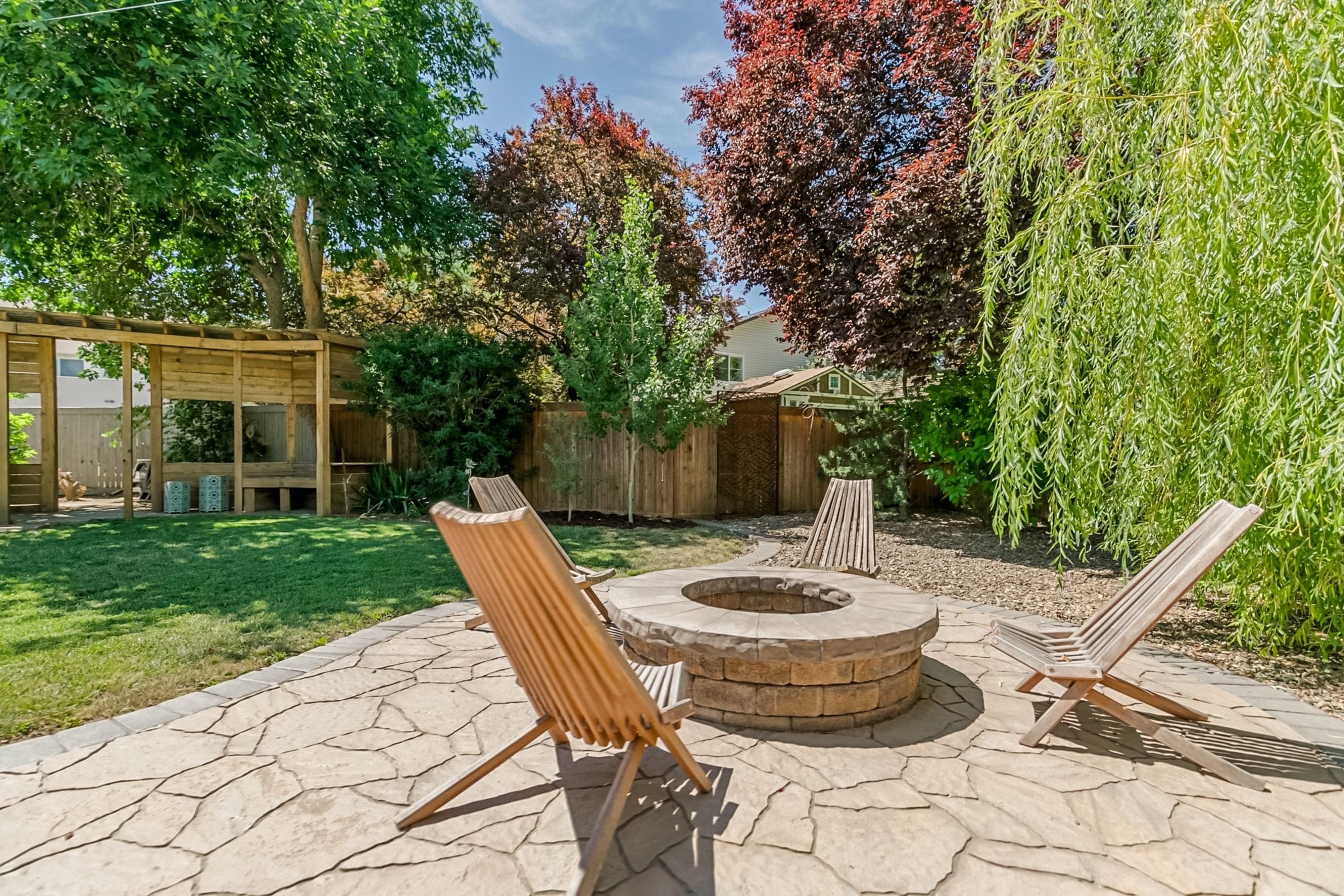  Parklike Yard, 3 Bedroom 1.5 Bath Home - 物件實景