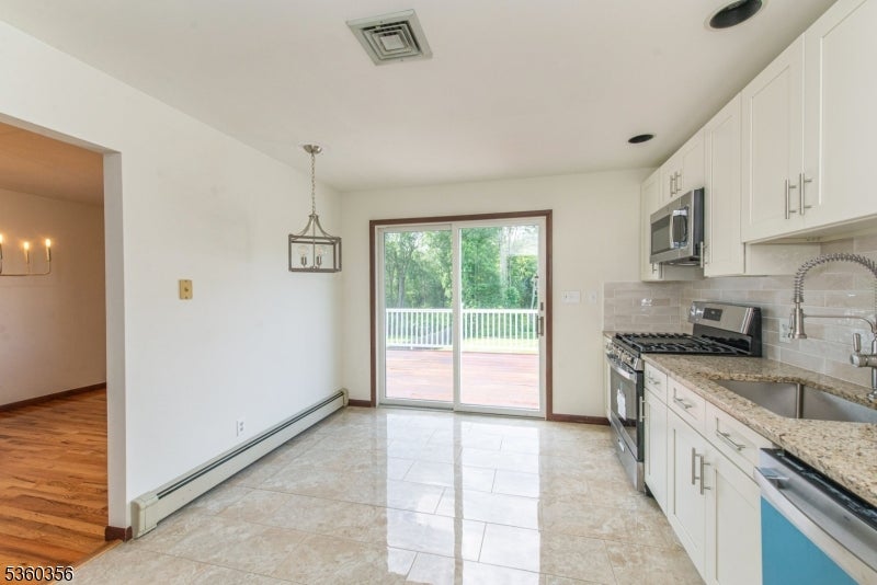 Montville Twp., New Jersey, 07082, United States, 4 Bedrooms Bedrooms, ,3 BathroomsBathrooms,Residential,For Sale,1834822