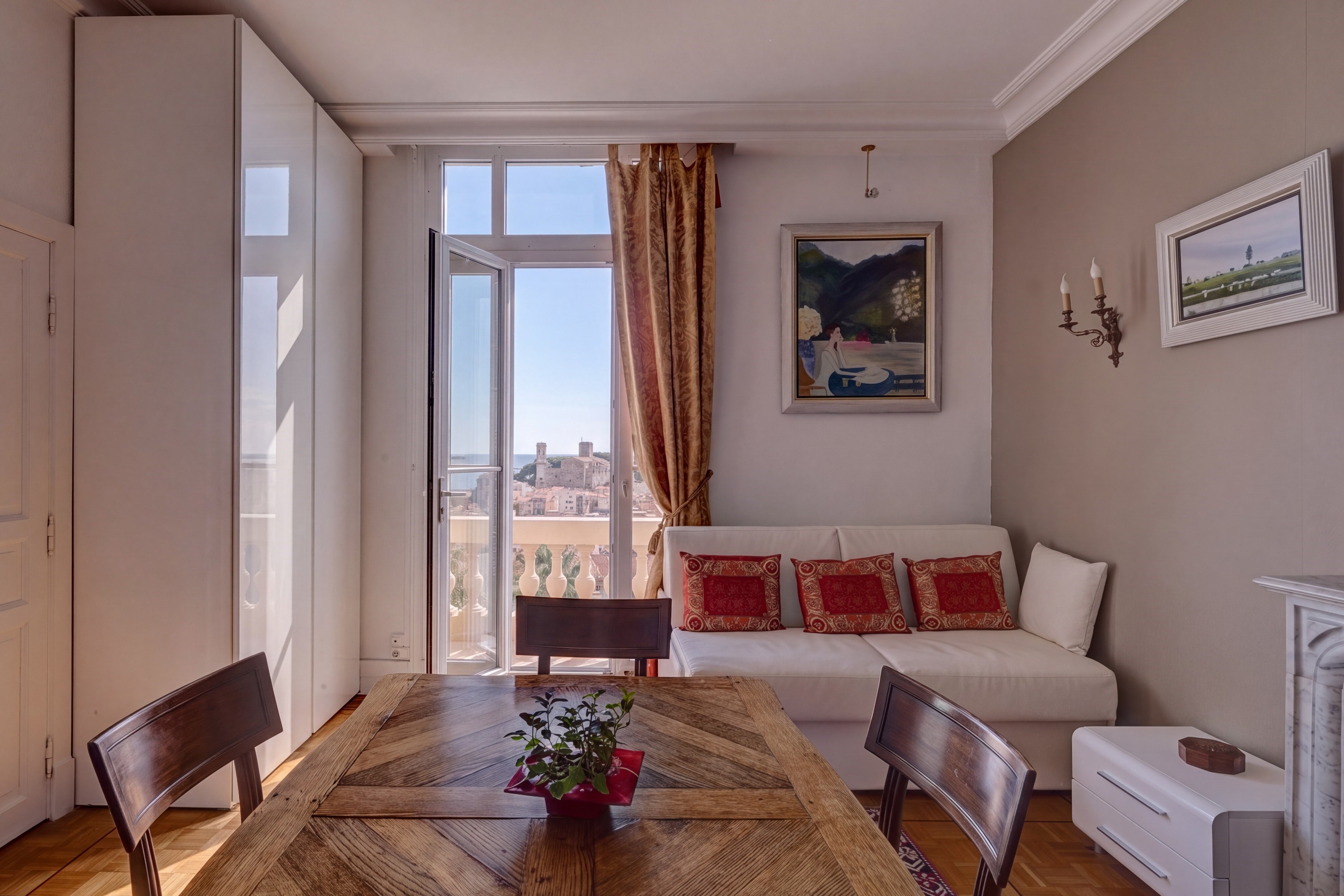  Sea-View 2-Bedroom Apartment in Stanislas District - 物件實景