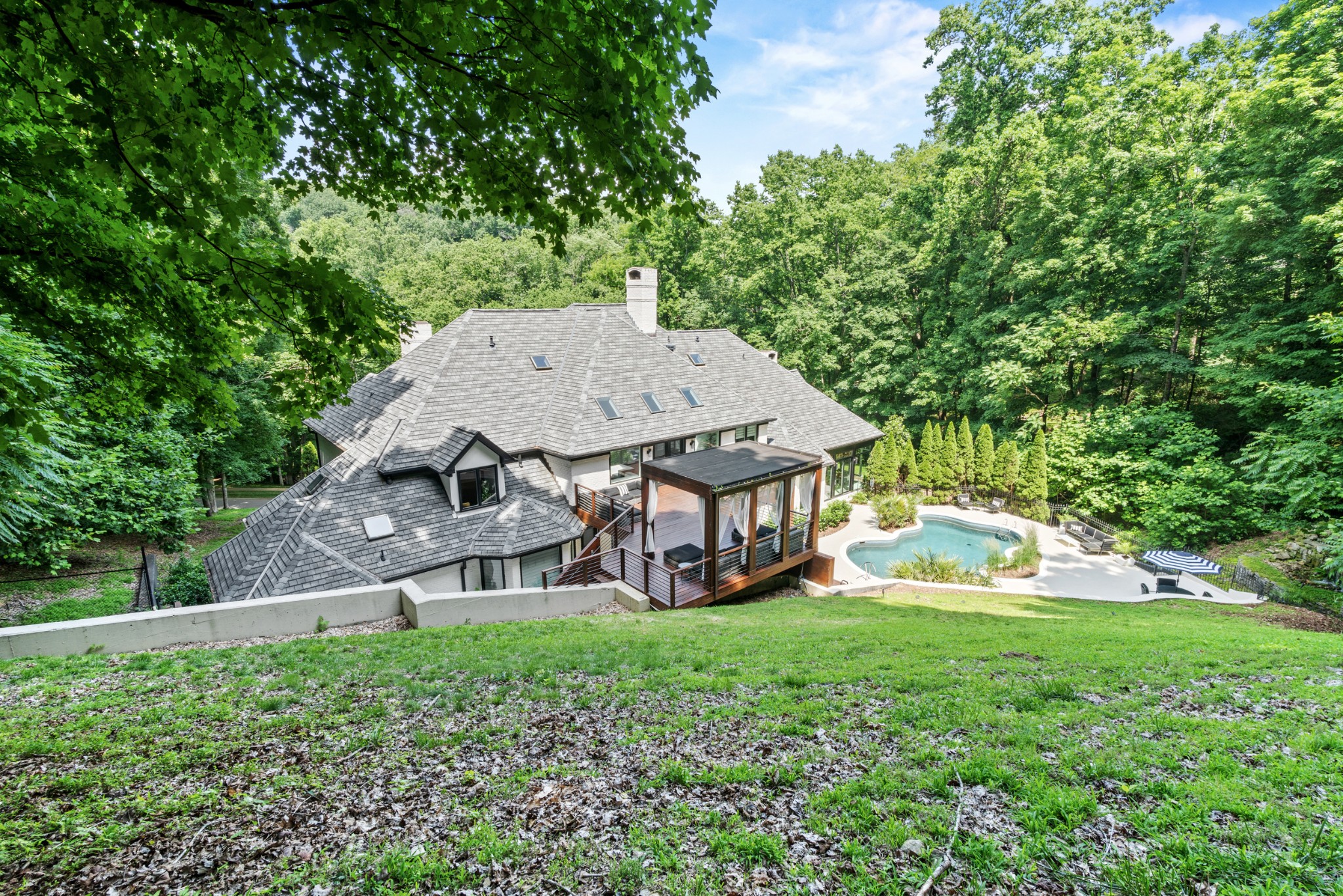 Nashville, Tennessee, 37215, United States, 5 Bedrooms Bedrooms, ,11 BathroomsBathrooms,Residential,For Sale,1885456