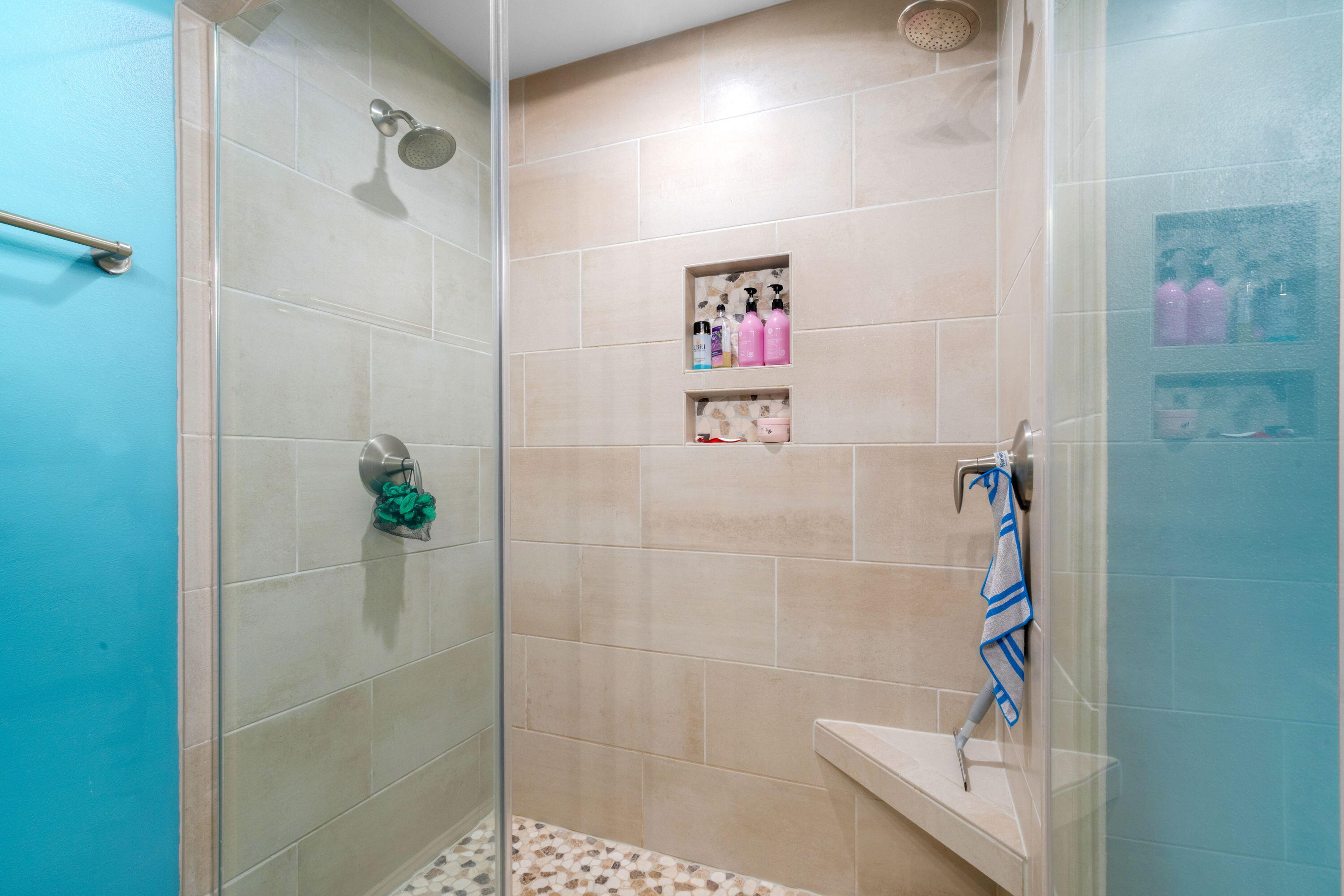 Mount Pleasant, Wisconsin, 53406, United States, 3 Bedrooms Bedrooms, ,4 BathroomsBathrooms,Residential,For Sale,1912298