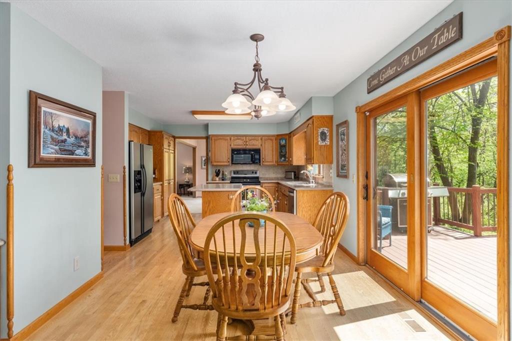 New Richmond, Wisconsin, 54017, United States, 3 Bedrooms Bedrooms, ,3 BathroomsBathrooms,Residential,For Sale,1826974