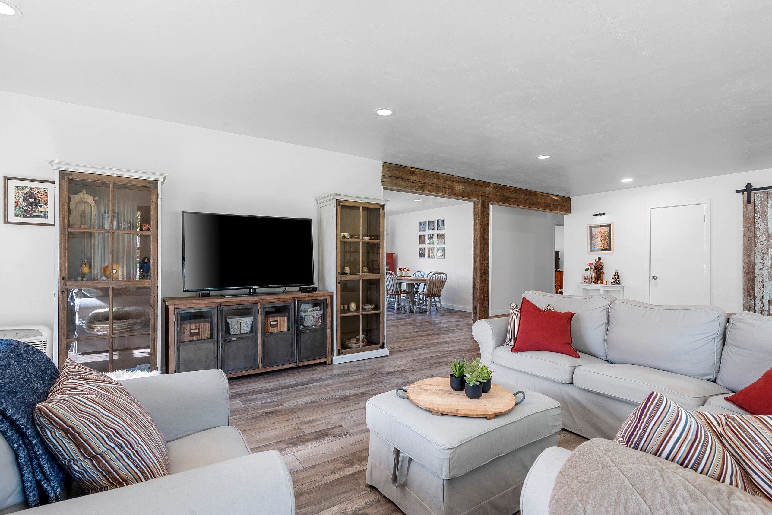 GREEN BAY, Wisconsin, 54301, United States, 3 Bedrooms Bedrooms, ,3 BathroomsBathrooms,Residential,For Sale,1969086