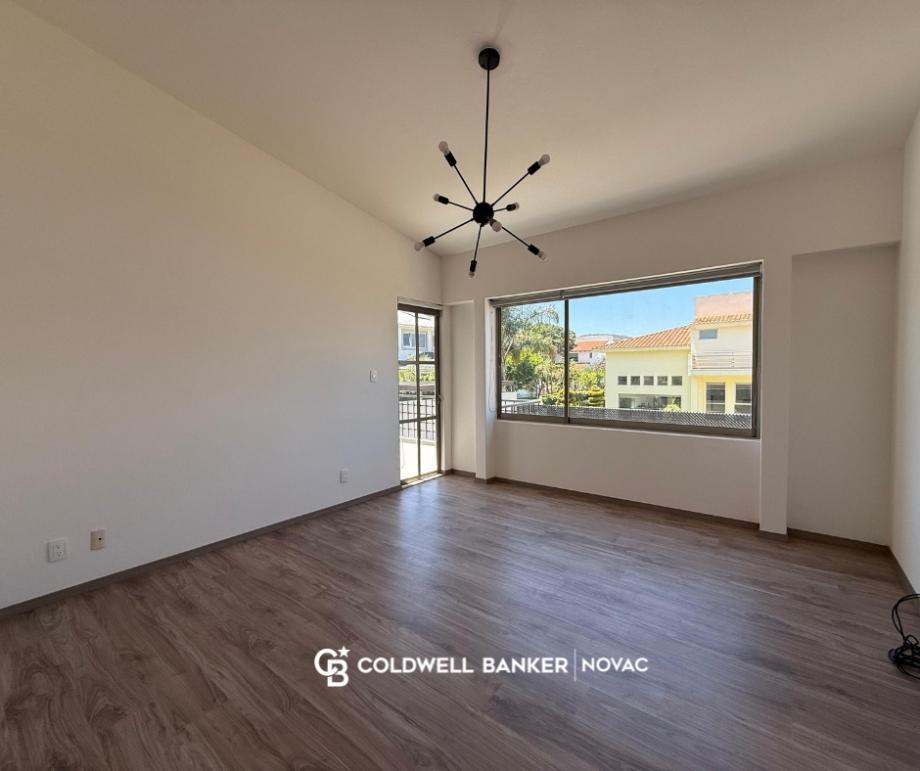 Atizapán de Zaragoza, Estado de méxico, 52936, Mexico, 4 Bedrooms Bedrooms, ,4 BathroomsBathrooms,Residential,For Sale,1770960