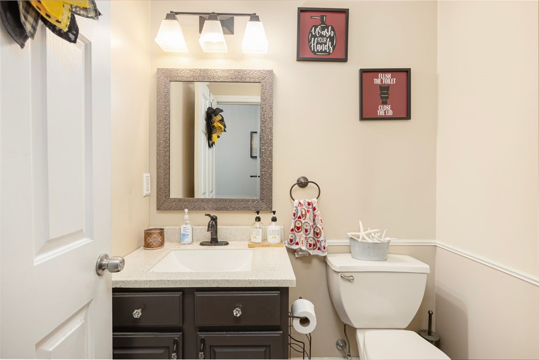 Coventry, Rhode Island, 02816, United States, 3 Bedrooms Bedrooms, ,3 BathroomsBathrooms,Residential,For Sale,1938841