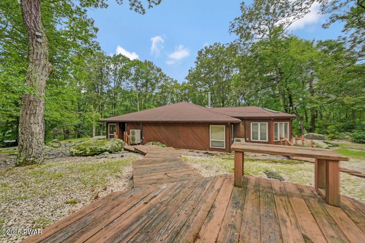 Hawley, Pennsylvania, 18428, United States, 3 Bedrooms Bedrooms, ,3 BathroomsBathrooms,Residential,For Sale,1937787