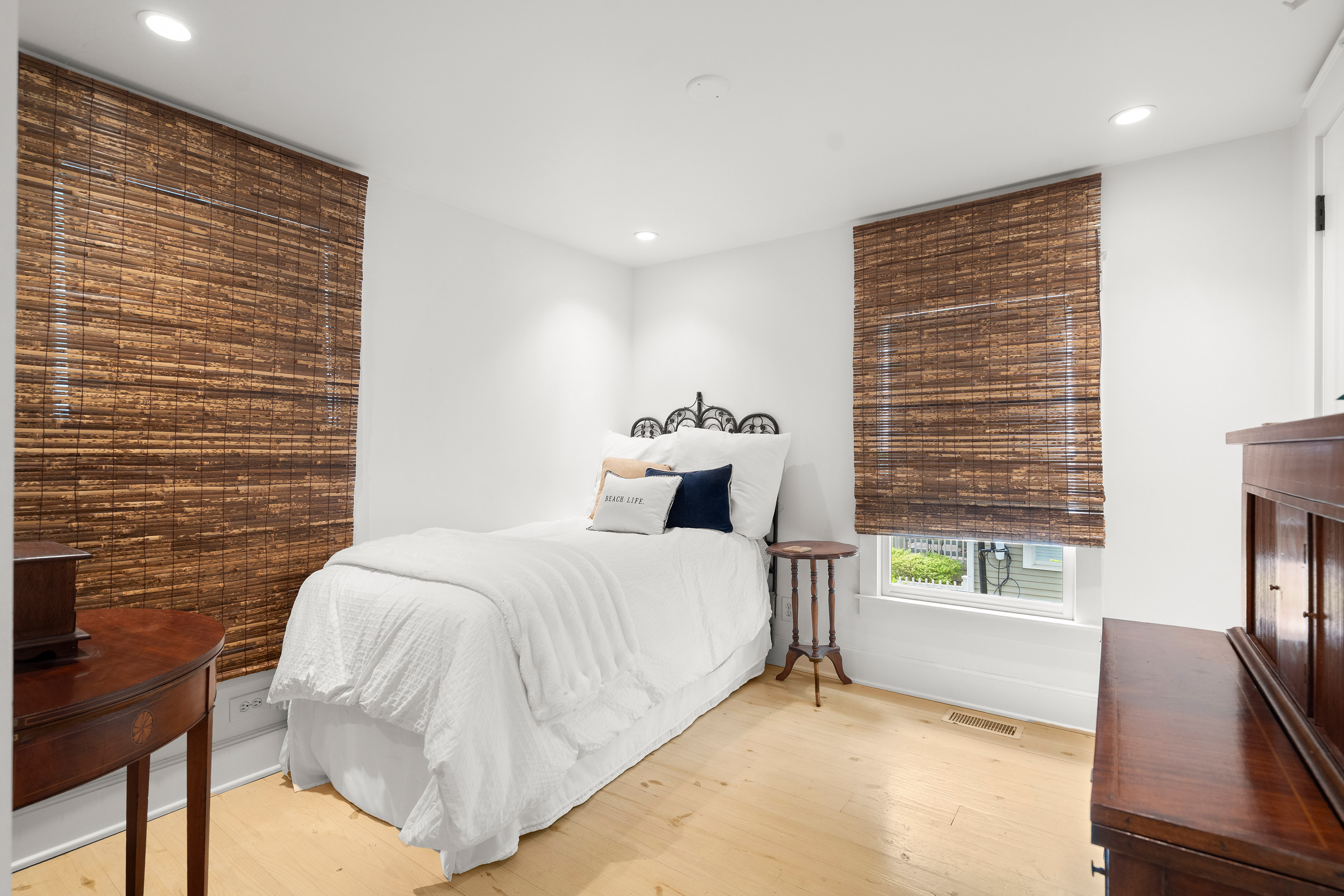  Charming Renovated 1935 Cottage in the Sought-After Underwood Hills Neighborhood - 物件實景