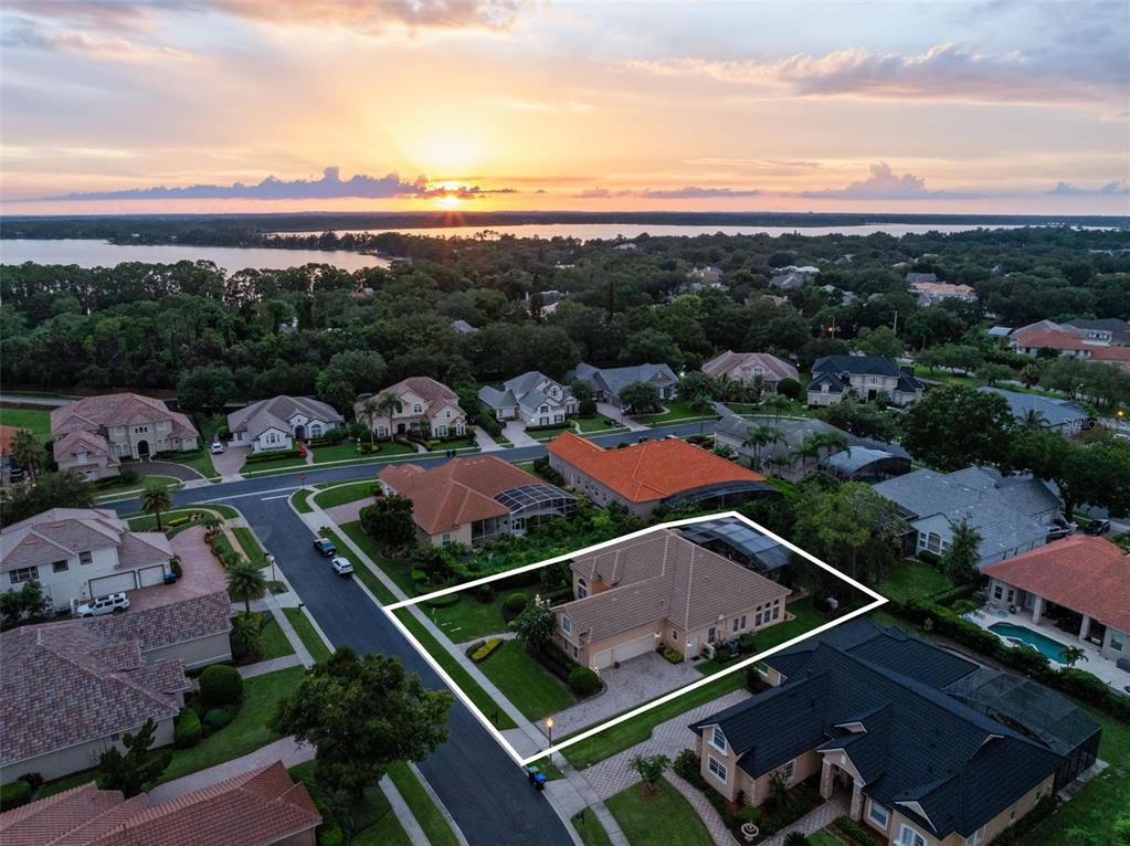 Orlando, Florida, 32836, United States, 4 Bedrooms Bedrooms, ,4 BathroomsBathrooms,Residential,For Sale,1901354