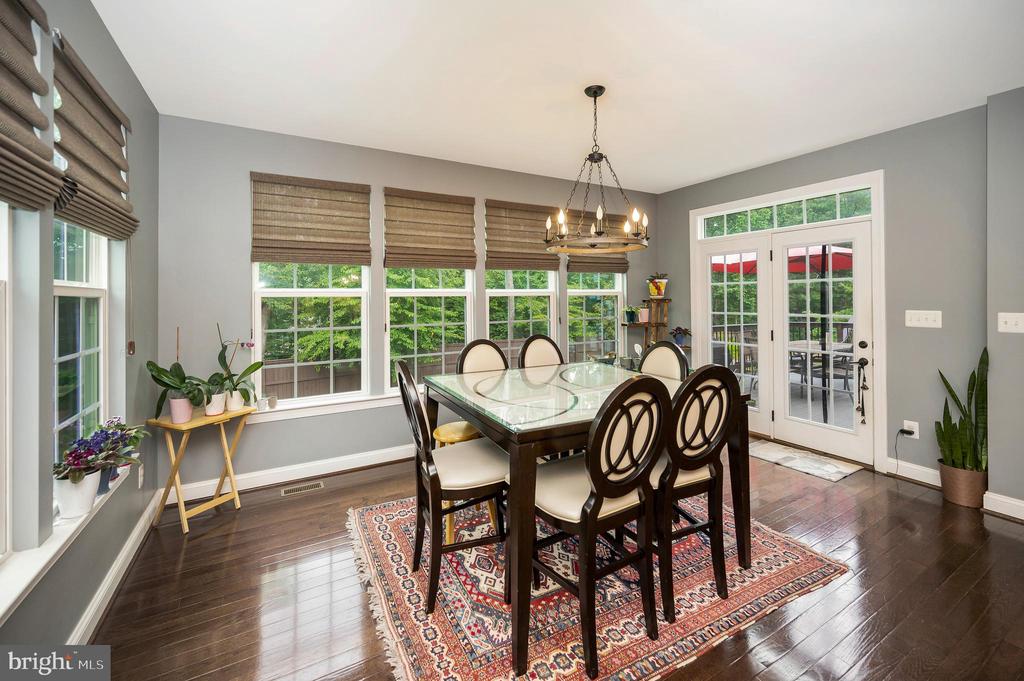 Woodbridge, Virginia, 22193, United States, 6 Bedrooms Bedrooms, ,6 BathroomsBathrooms,Residential,For Sale,1919107