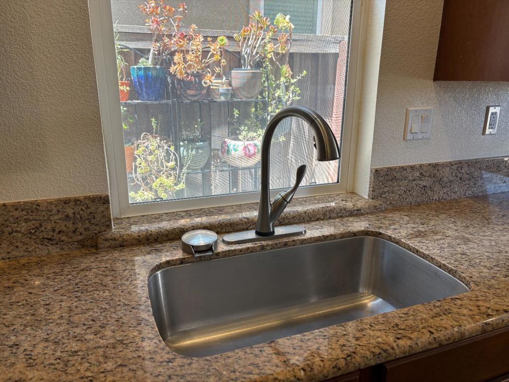 Gilroy, California, 95020, United States, 3 Bedrooms Bedrooms, ,3 BathroomsBathrooms,Residential,For Sale,1825203