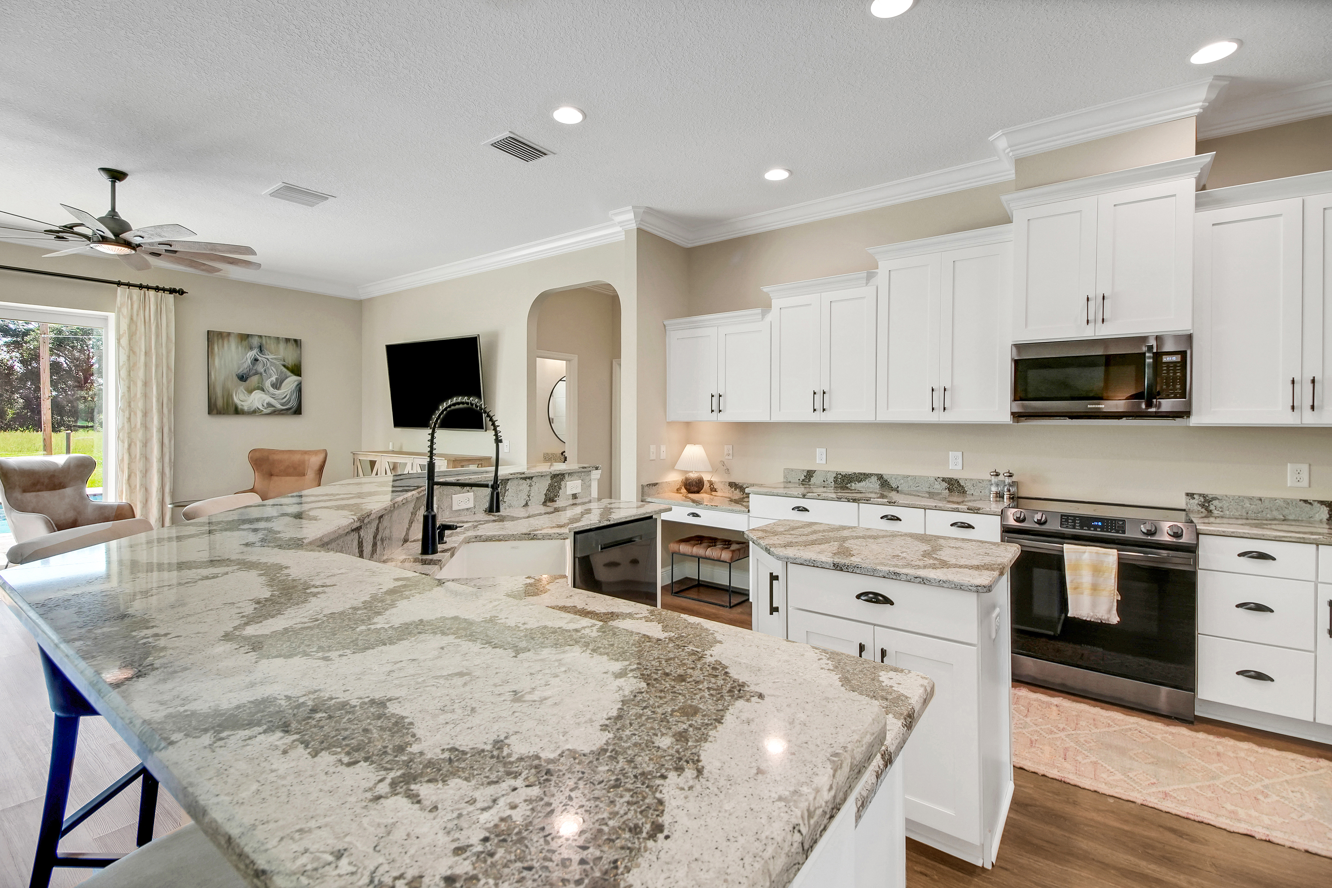 Oxford, Florida, 34484, United States, 4 Bedrooms Bedrooms, ,3 BathroomsBathrooms,Residential,For Sale,1983578