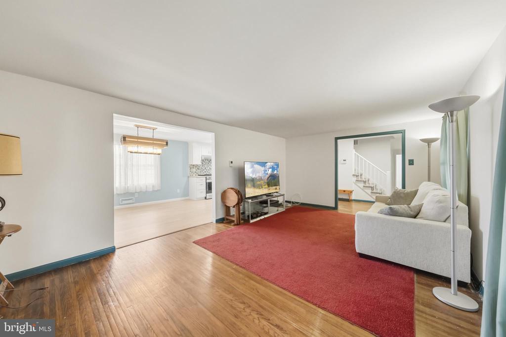 Cherry Hill, New Jersey, 08034, United States, 4 Bedrooms Bedrooms, ,4 BathroomsBathrooms,Residential,For Sale,1990479