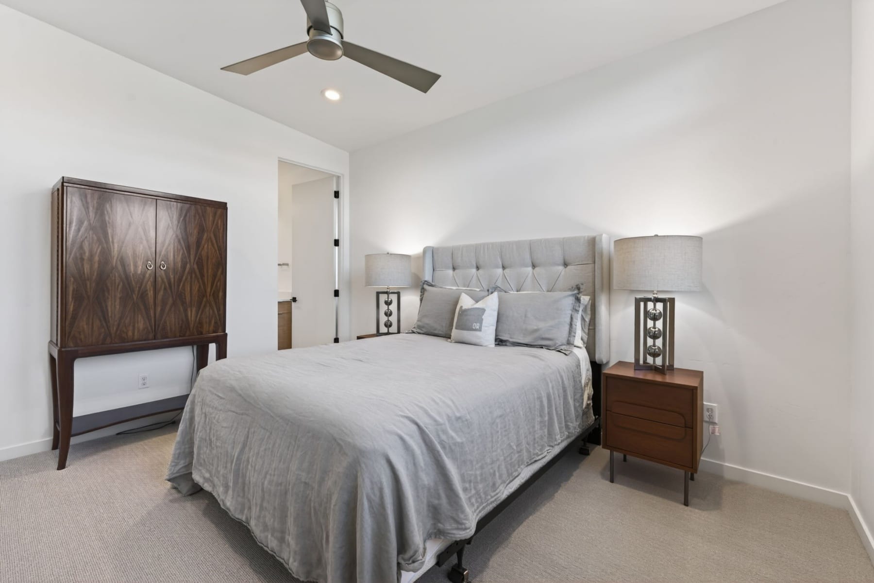  61404 SW Skene Trail Bend, OR 97702 - 物件實景