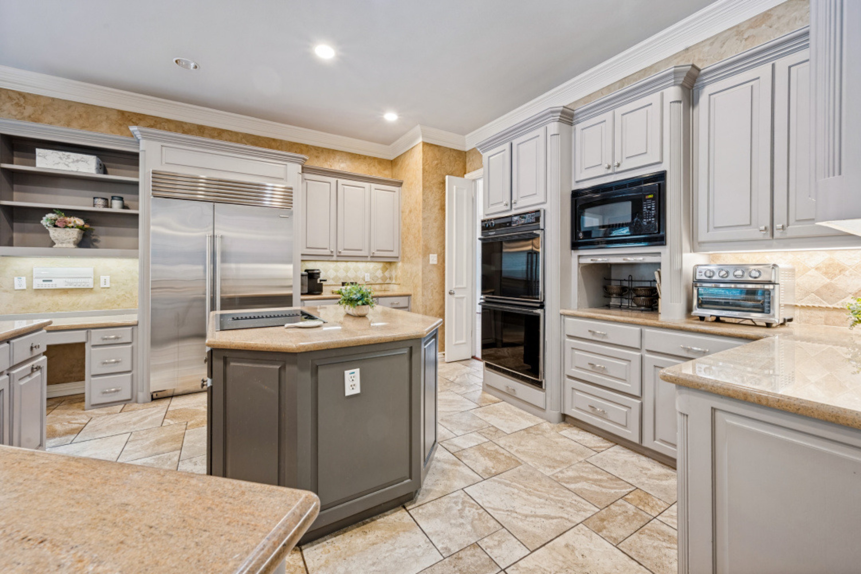  Beautiful Estate Home Located in Lakes of Somerset in Colleyville - 物件實景