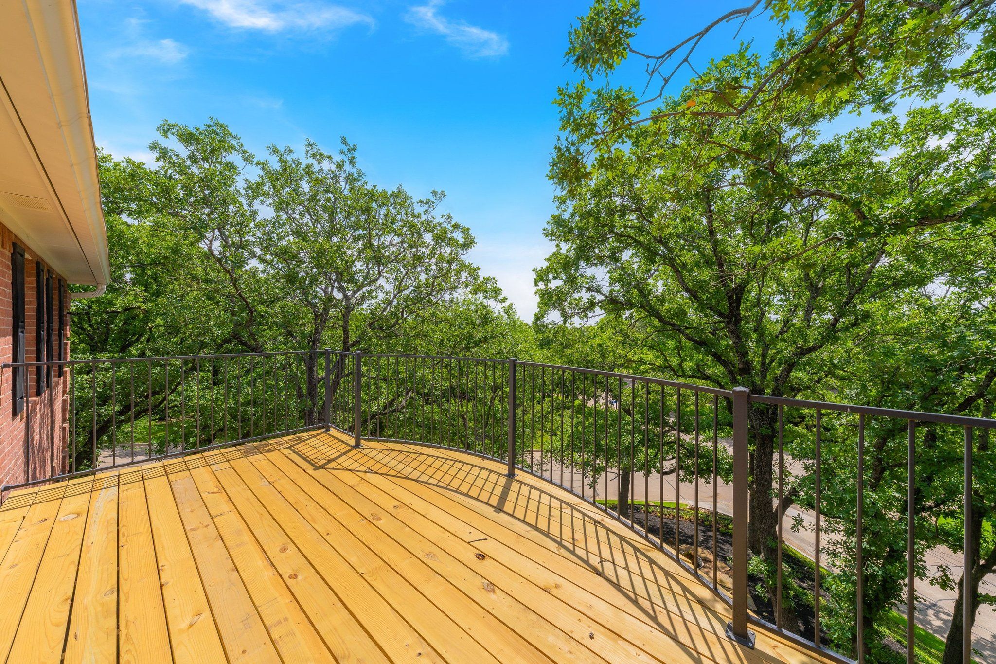  Hilltop Luxury in Monticello with Panoramic Views & Outdoor Amenities - 物件實景