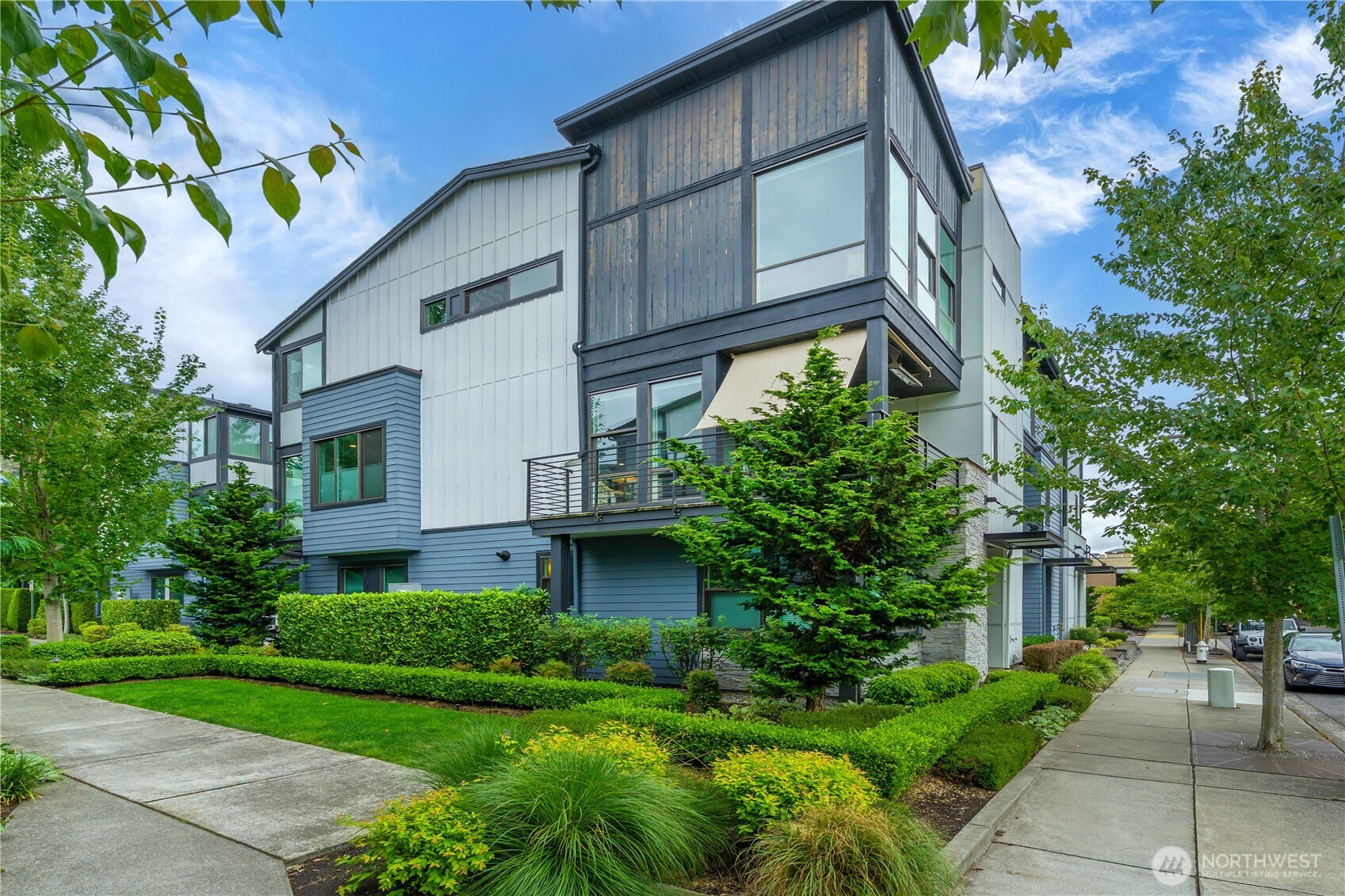 Bothell, Washington, 98011, United States, 4 Bedrooms Bedrooms, ,3 BathroomsBathrooms,Residential,For Sale,1992873