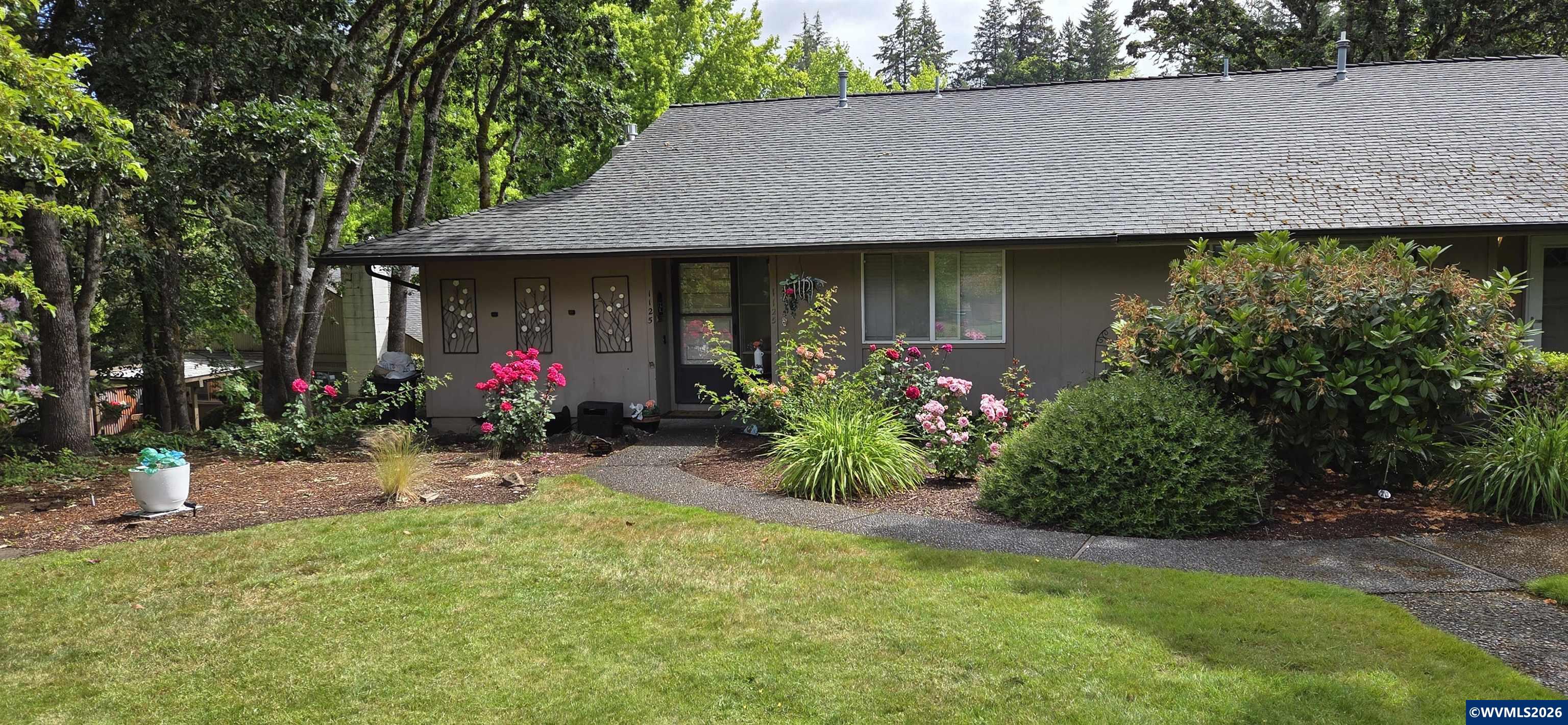 Chestnut St, Salem, OR 97304
