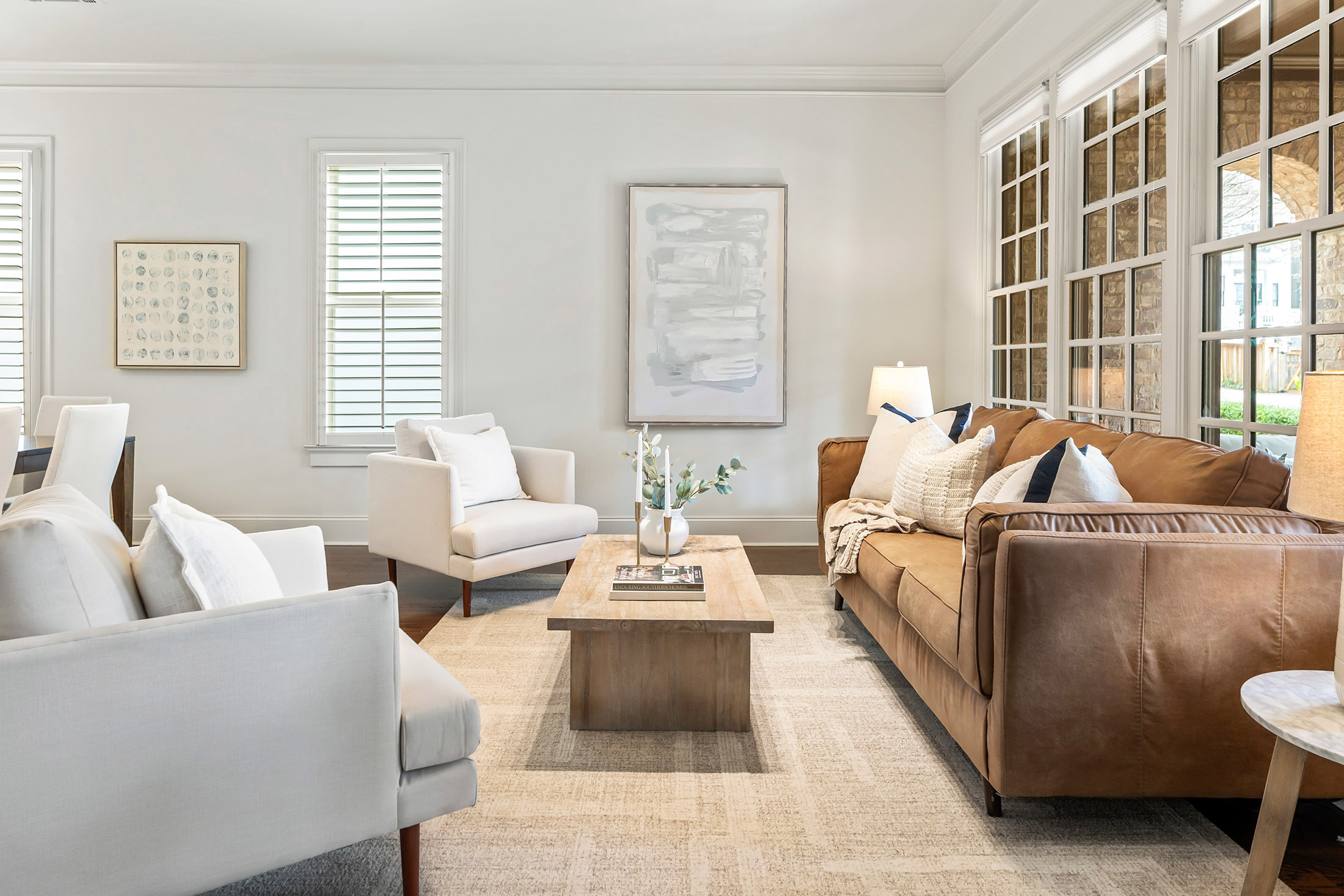  Stylish, Inviting, and Ready For Its Next Chapter - 物件實景